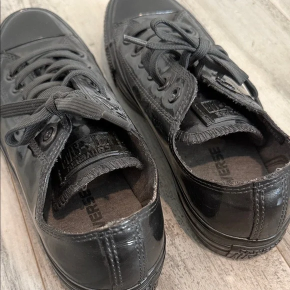 Converse Low Top Space Gray Patent Leather Sneakers - Picture 5 of 8